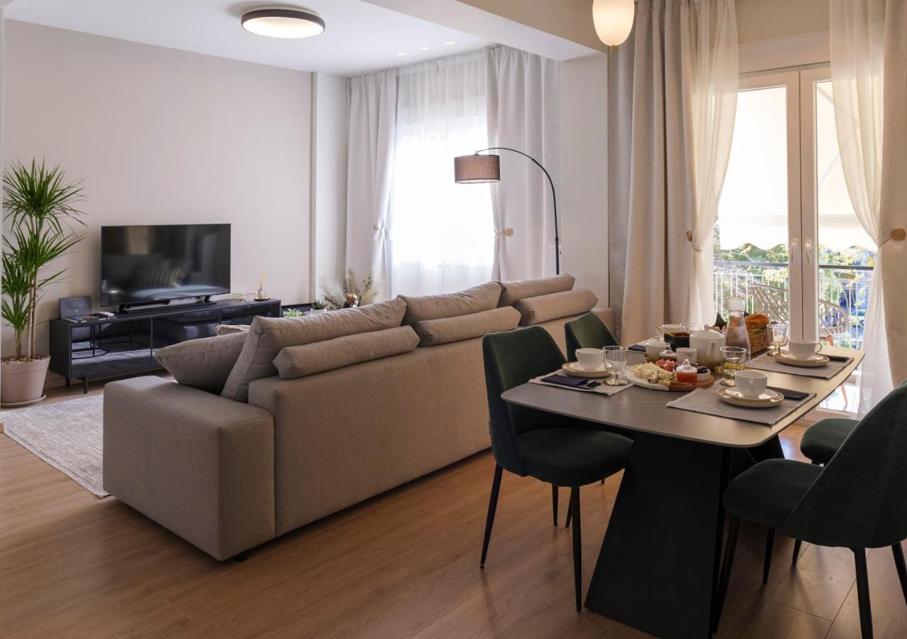 Acropolis Deluxe 2Br Apartment Atenas Exterior foto